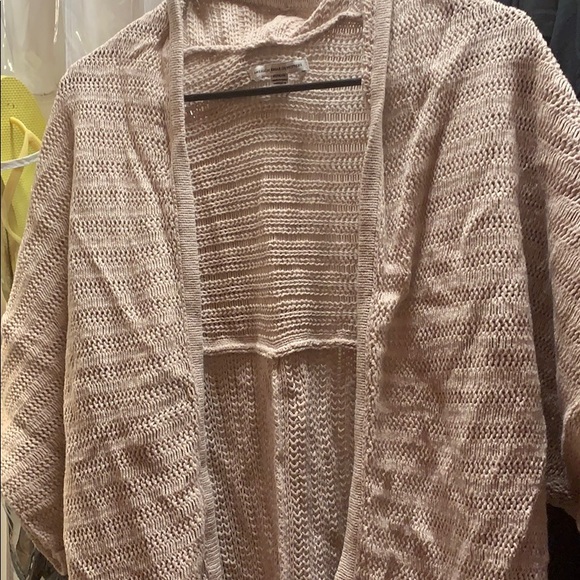 Shrugs - Picture 4 of 6